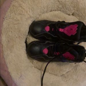 Black and pink jordans size 13